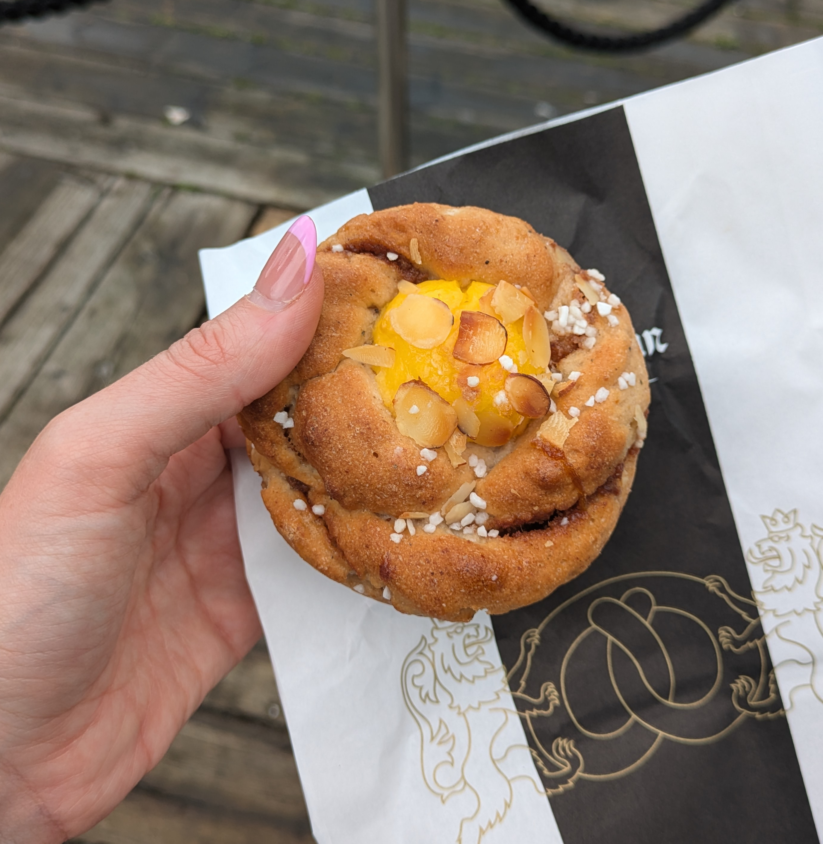 gluten-free cinnamon roll from Baker Brun in Bergen, Norway